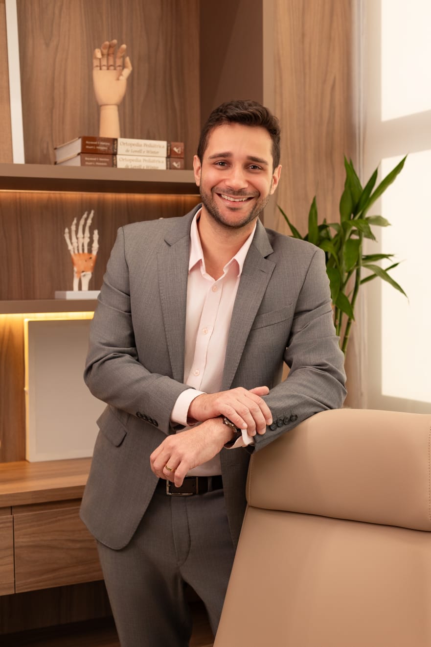 Dr. Felipe Leão, Ortopedista e Traumatologista